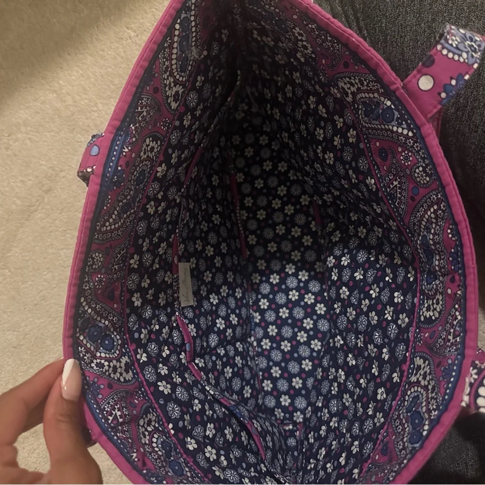 Vera Bradley Boysenberry Tote ๐ Excellent Used Condition - Picture 4 of 4